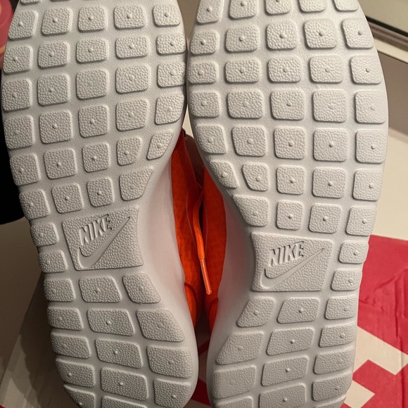 Nike Roshe One - Picture 3 of 5